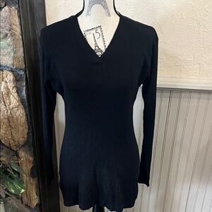 Elegant Black V-Neck Women's Sweater